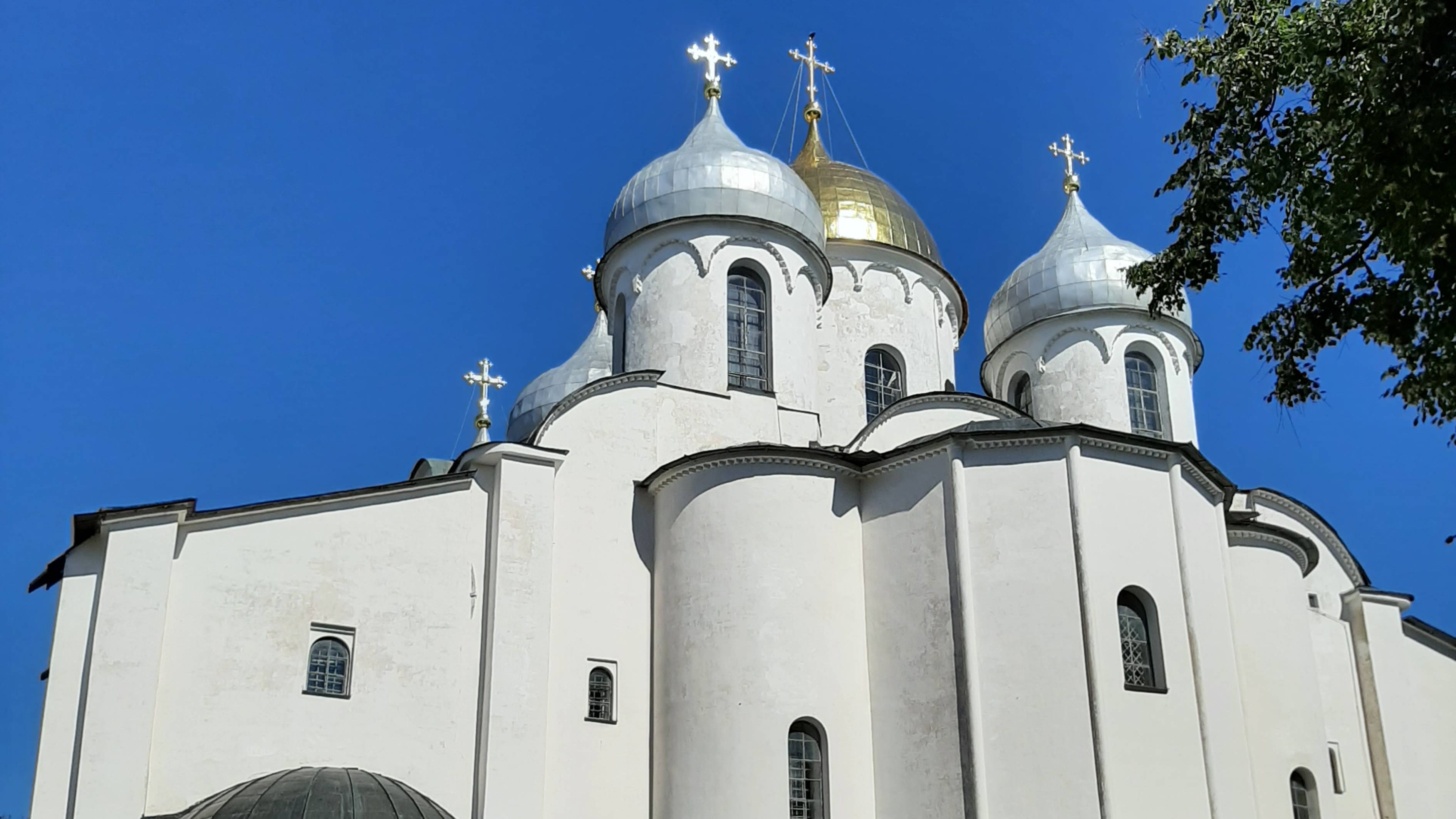 Внутри Софийского собора (Великий Новгород)