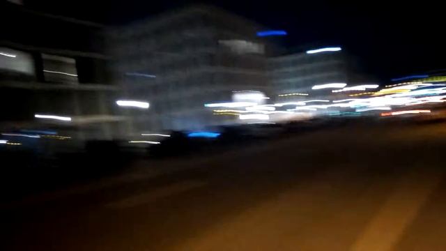 В Мюнхене ветер сносит заборы .