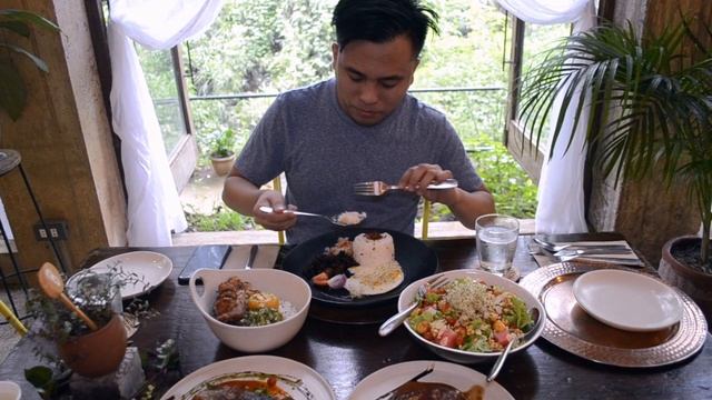 BURROW CAFE AT ANTIPOLO BEEHOUSE, PHILIPPINES