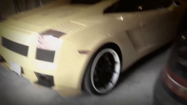 Parking lambo next to 2014 porsche turbo s