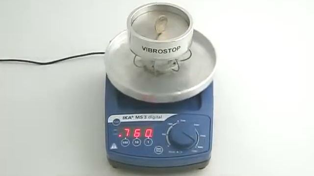 Vibrostop: efficacia dell'isolamento con supporti a fune