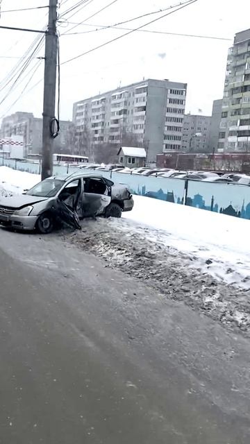 Авария у Дома Дружбы в Омске