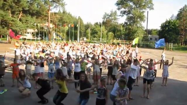 МЕГА танец 1 смены 2012 СОСНОВЫЙ в стиле МАЙДАНС