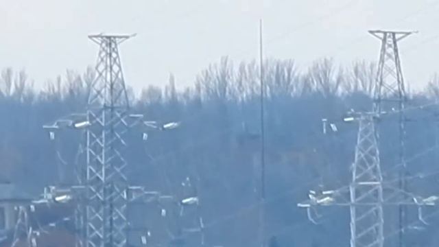 Каширская ГРЭС, вид из Кременьев, из сосёнок, 40х увеличение