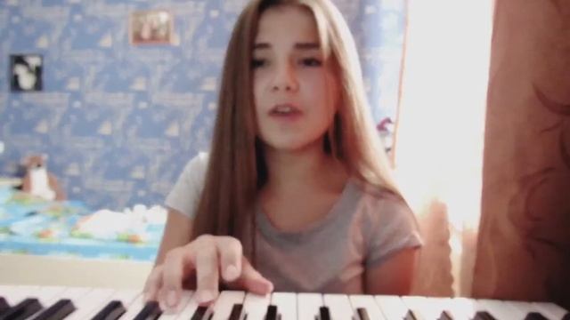 Девушка из России красиво спела кавер