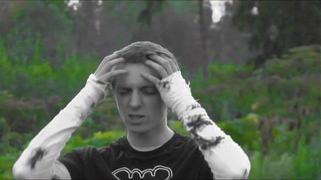 Aipper - ТРЕК: ЗАМОК ПОД ЗЕМЛЁЙ.