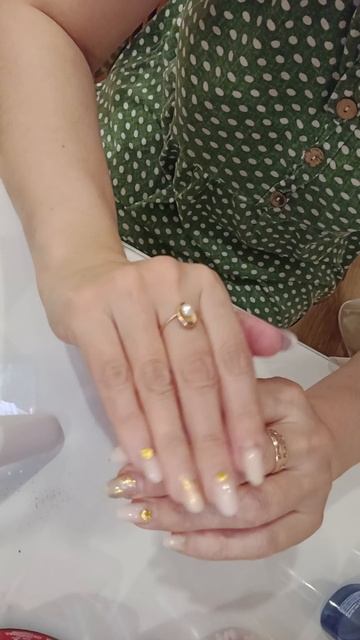 Старый маникюрчик💅 сама себе теперь😇