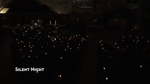 Candlelight Carol (for John Romeri) | John Rutter ; Silent Night by Candlelight