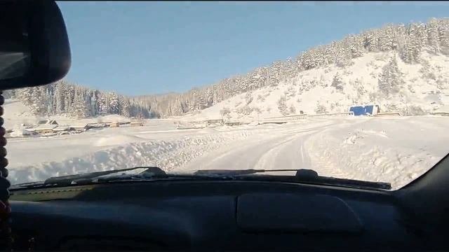 Запуск машины в -32. Стартуем Авенсис T220 в мороз и едем в Горно-Алтайск!