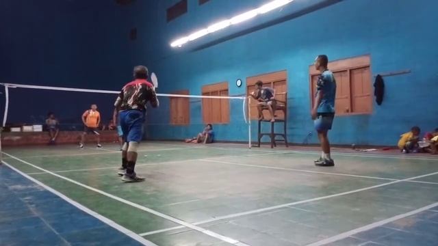 Semifinal Badminton Sembungan Close