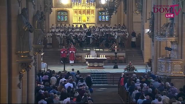 Lateinisches Festhochamt an Pfingsten aus dem Hohen Dom in Paderborn