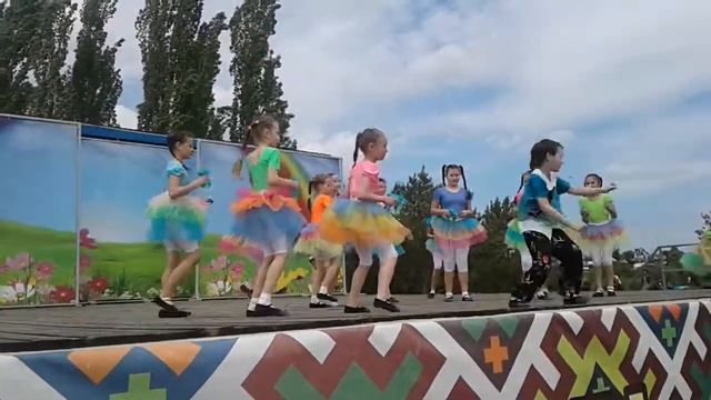 Танец "Ляля пап"