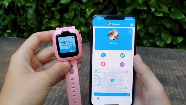 Trên tay đồng hồ thông minh cho trẻ em: có nút SOS, GPS, camera và cả khe sim + mic để nghe gọi