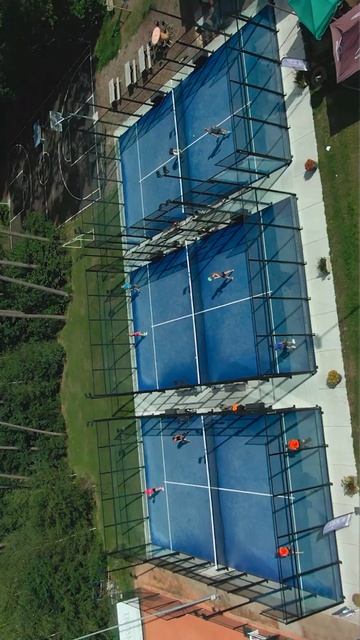 Sportsbuild - aanleg Padel courts.