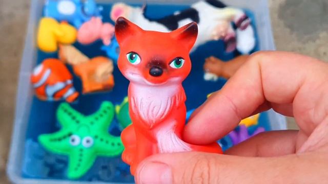 Утки, гуси, лошади, осьминоги. Игрушки-животные для детей