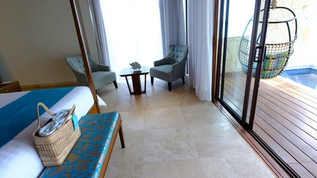 Tour of the Pez Angel Sea Front Private Pool Suite at the 5 star Coral Hotel, Tulum, Mexico