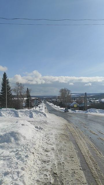 12-03-2025Вид с горы на деревню.