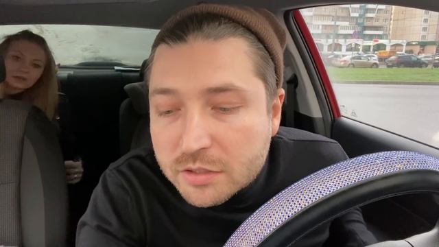 Прикол. ЖИВАЯ АЛИСА В ТАКСИ!