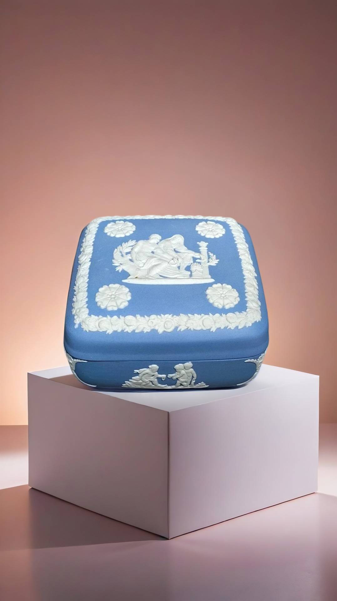 Шкатулка Wedgwood Англия бисквит