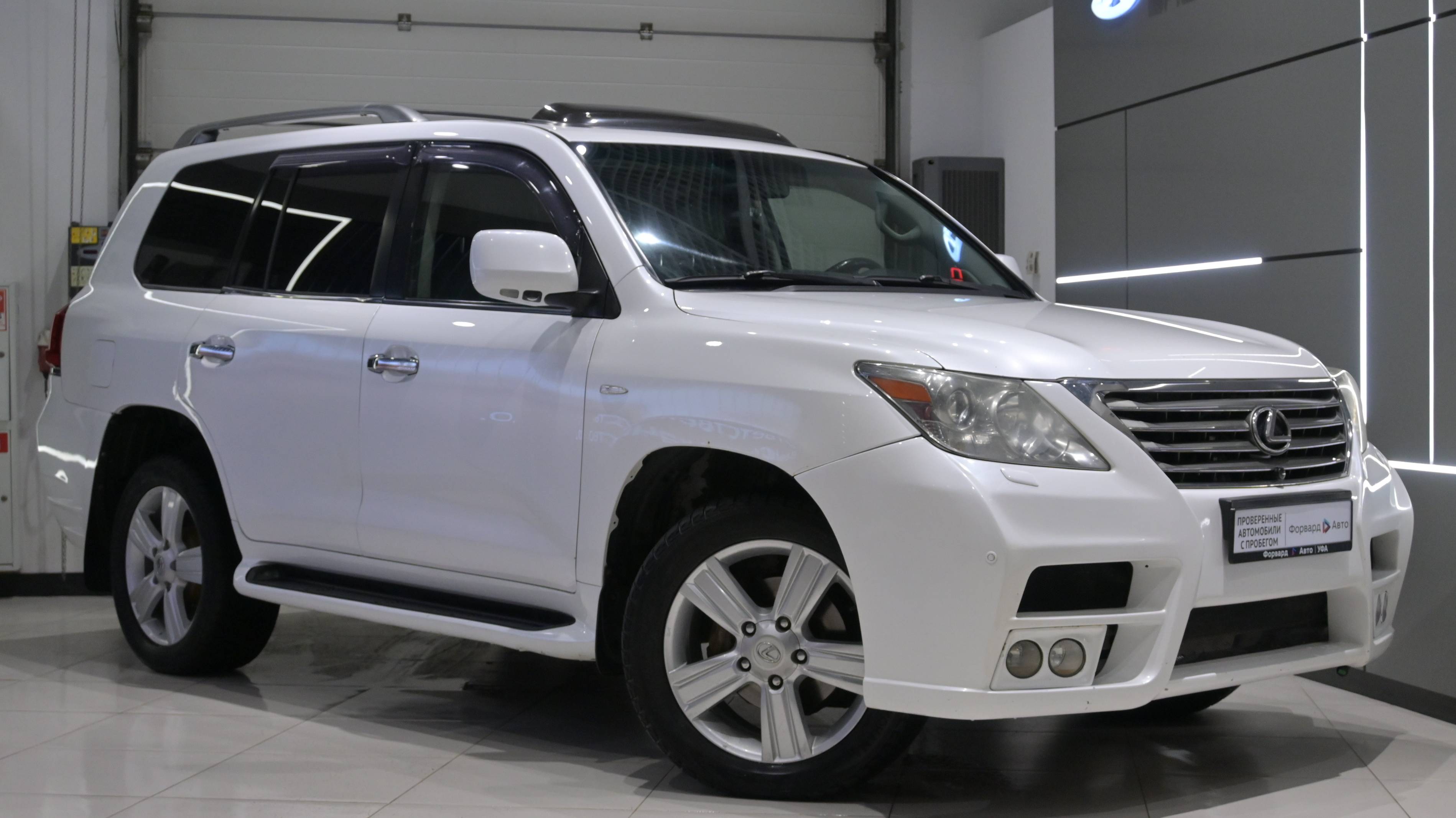 Lexus LX 570 '2009 41456