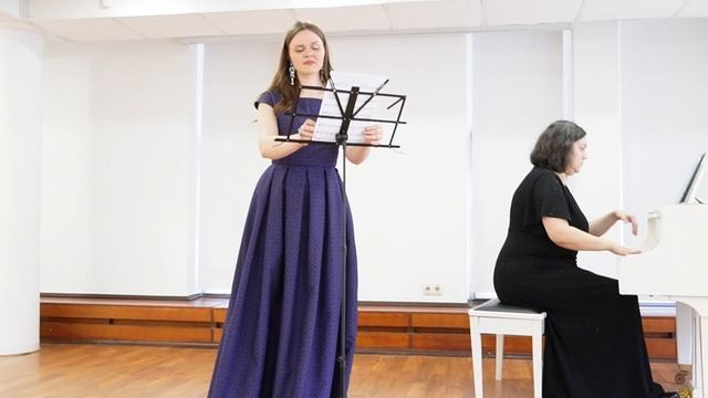 Екатерина Амарова исполняет "Я помню вальса звук прелестный" Листова. Фортепиано — Наталья Латифова