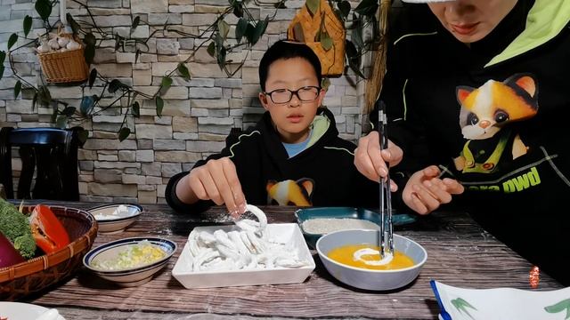 Fried squid rings|Muslim Chinese Food | BEST Chinese halal food recipes:Spicy squid|炸鱿鱼圈|香辣鱿鱼丝