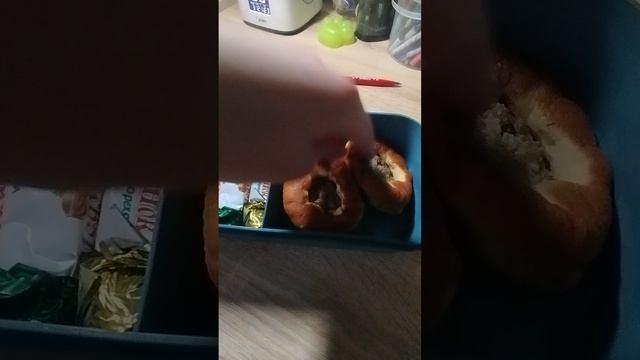 Что в ланч боксе?