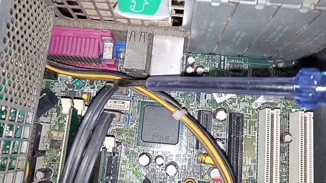 حل مشكلة ظهور رسالة hp 1796 sata cabling error