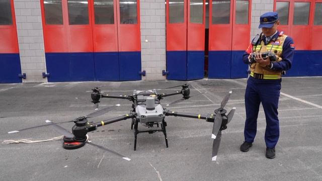 🚁🔥Тушение пожара при помощи дронов: учения в городе Фучжоу