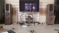 Antelope audio amari , benchmark ahb2.