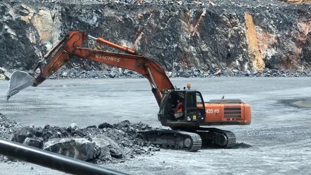 การทำงานของเจ้า Hitachi ZX350
