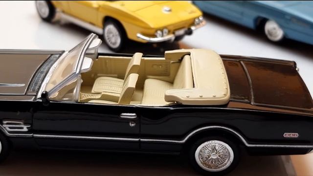 Clasico Deportivo OLDSMOBILE CUTLASS 442 1966 a escala 1:43-Diecast