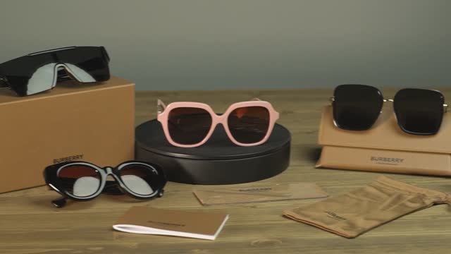 Очки Burberry