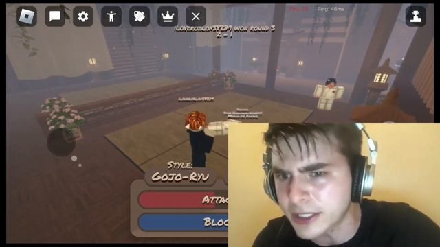 Fighting people in Roblox karate
