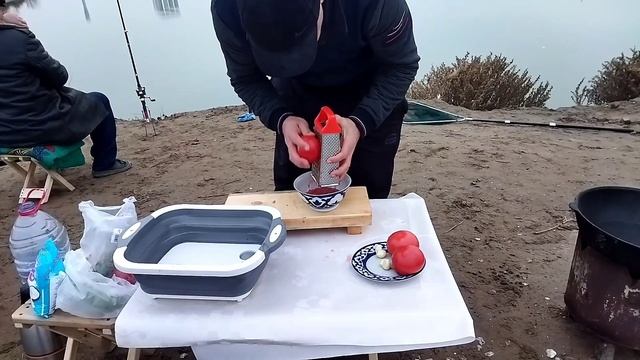 ЖАРЕНАЯ РЫБА НА РЫБАЛКЕ FRIED FISH ON A FISHING TRIP