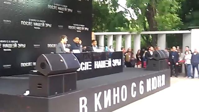 Уилл и Джейден Смит на пресс конференции в Москве