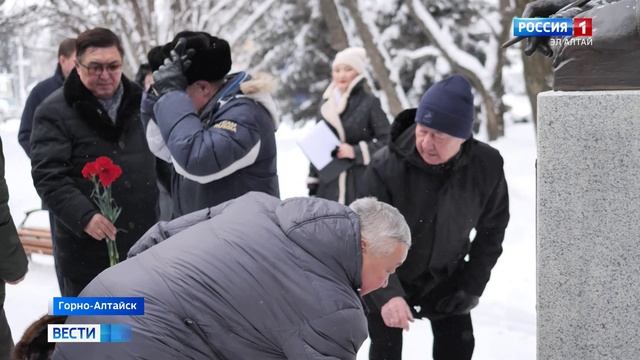 Память Михаила Карамаева почтили в Горно-Алтайске: 96 лет со дня рождения