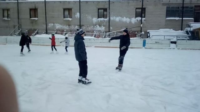 Я на катке часть 2