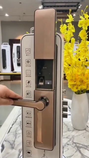 smart door lock 🔒🚪 #shorts #ytshorts #smart #smartgadgets #tech #inventions #technology #new #lock