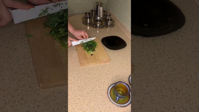 куриные сердечки в сметанном соусе #курица #сердечки  #соус#вкусно#сытноетв#курица #сметана сметана
