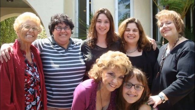 FINAL 2-5-23 MOM Rochelle Baron Memorial Slide Show .meps.tmp.wbseHe