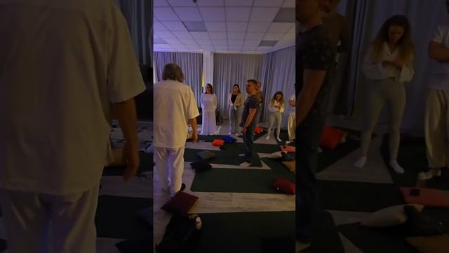 Вит Мано помогает людям через катарсис. #витмано #катарсис #shorts