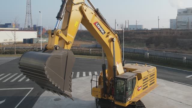 Обзор карьерного экскаватора Weichai Lovol FR1000F