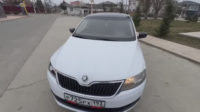 Автомобиль Skoda Rapid.