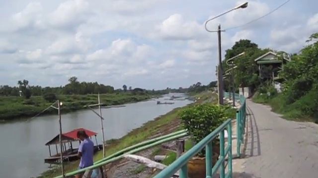 moon river park satuek satuk buriram thailand floating restaurant.avi