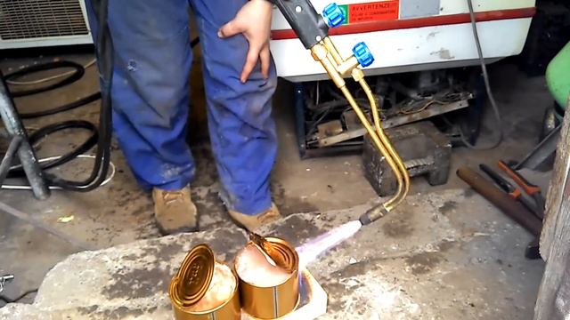 Подогрев тушняка резаком.