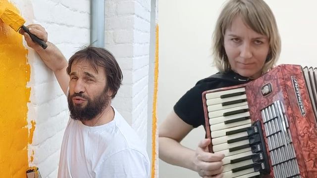 Нам песня строить и жить помогает
