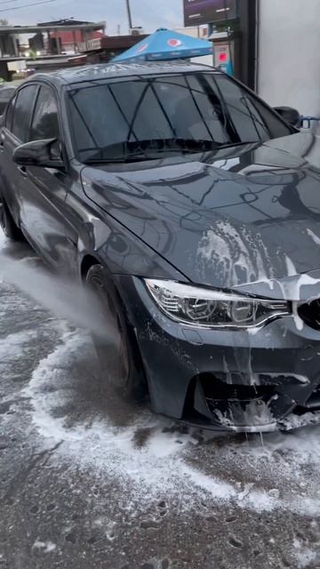 Моем BMW M3 на мойке самообслуживания