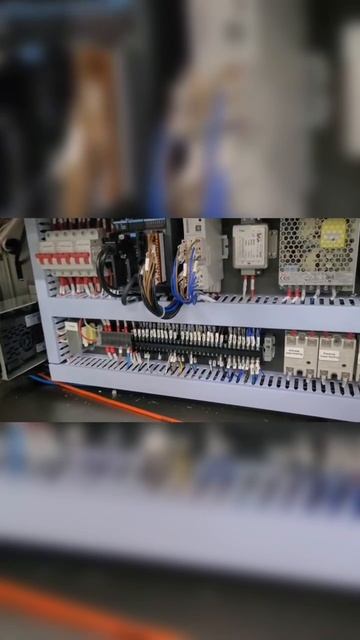 Горизонтальный флоупак 750 UP
Идельно для групповой упаковки и крупного продукта!