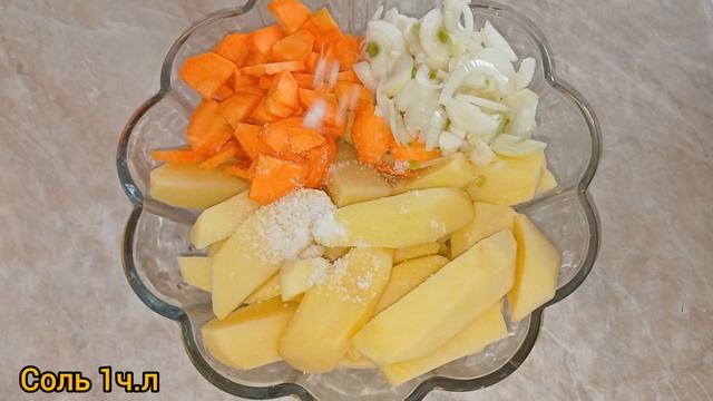 Куриные крылышки с картошкой в духовке.Съели и не заметили супер рецепт!Невероятно вкусно и просто!